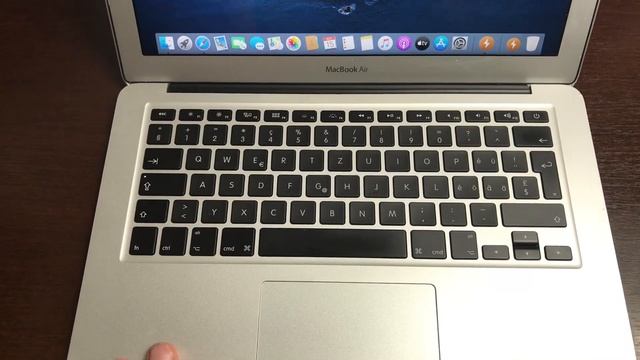 Apple MacBook Air A1466 13" i5*8 GB*250 GB SSD*2016 смотреть онлайн