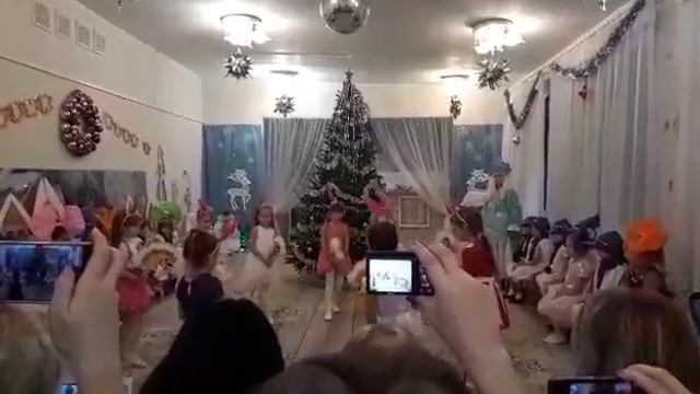Танец "Наездниц"
