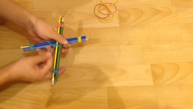 Как сделать арбалет из карандашей и резинок смотреть онлайн