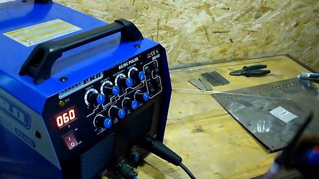 AuroraPRO INTER TIG 200 AC/DC PULSE обзор смотреть онлайн