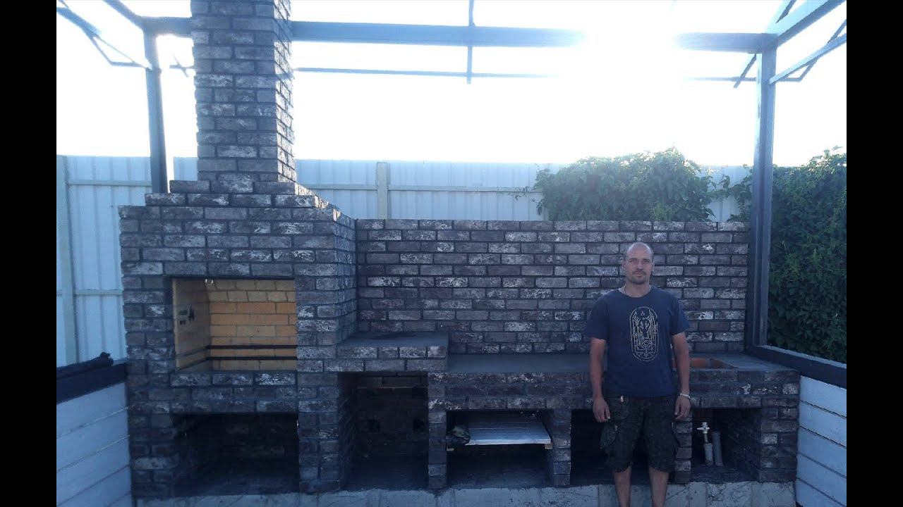 Обзор мангала с нисшей для холодильника столом и рукомойкой смотреть онлайн