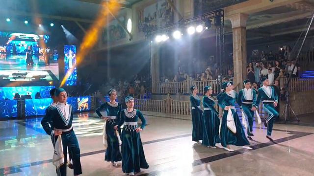 Бет Нахрейн.🔵⚪🔴Ассирийский ансамбль _Атур_.Bet Nahrain.Assyrian dance group _Atur_.