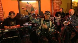 Кирилл Немоляев - "И Вновь Продолжается Бой" (Н. Добронравов и А. Пахмутова) в клубе Швайн