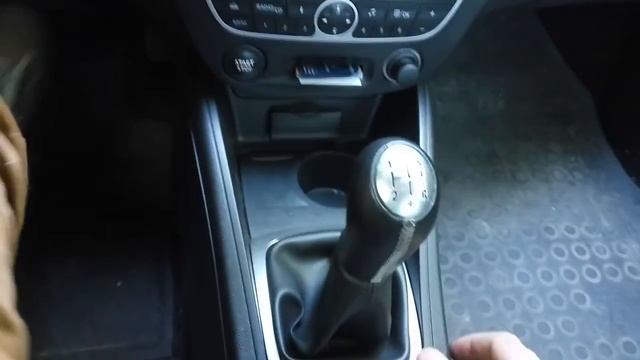 Заедание рукоятки переключения МКПП Renault Fluence смотреть онлайн