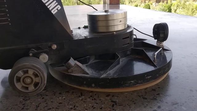Полированный бетон (polished concrete)
