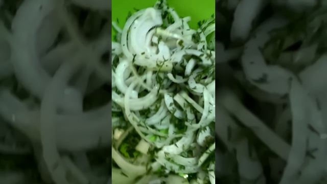 МАРИНОВАННЫЙ ЛУК К ШАШЛЫКУ.