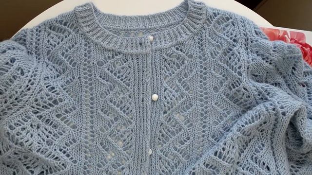 Готовая ажурная кофточка с Pinterest (схема/описание/расчеты скачайте по ссылке в описании к видео) смотреть онлайн