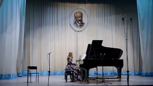 В.Брызгалова - Пять пьес на темы народов Коми для фортепиано