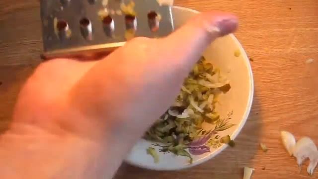 ПРОСТОЙ РЕЦЕПТ ПРИГОТОВЛЕНИЯ ТЕХ САМЫХ ВКУСНЫХ БУТЕРБРОДОВ СО ШПРОТАМИ И СОЛЁНЫМИ ОГУРЦАМИ (2021)