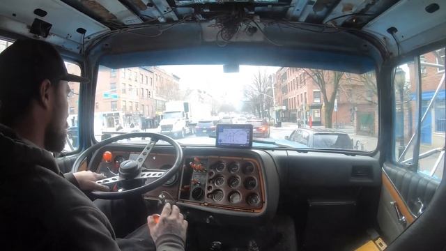 Hauling Steel To NYC With A 1984 Ford LTL 9000! смотреть онлайн
