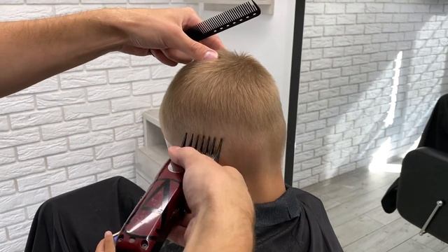 Как быстро подстричь ребенка