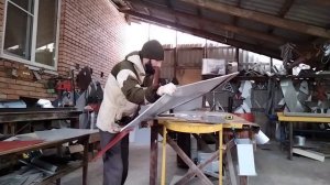 Жестяные работы. Угловой колпак на столб#кровля #столбы #жесть#вентиляция#водосток#1k #киянка #стол