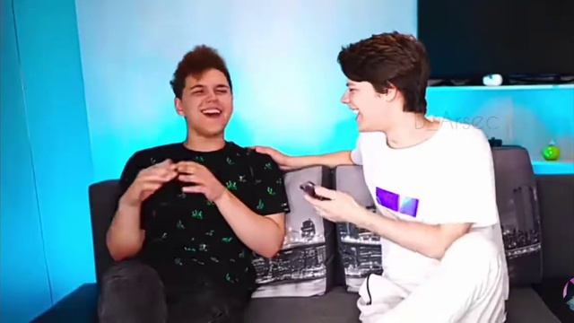 Жетон.Милс Кел и Пушистый Волк смотреть онлайн