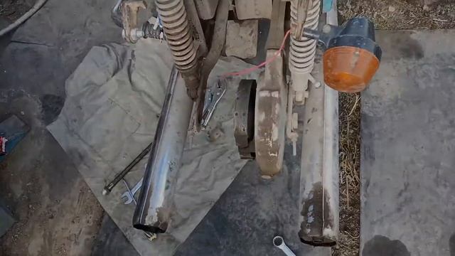 Задние тормоза мотоцикла ИЖ. Замена колодок и регулировка.
