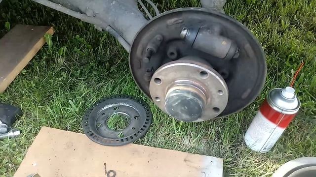 Замена задних колодок  Datsun on-do  Натяжка ручника.