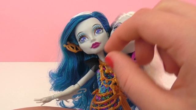 Кукла Монстр Хай Пери и Перл Серпентайн Большой скарьерный риф распаковка смотреть онлайн