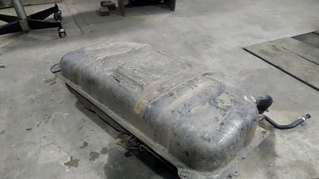 Как выправить топливный бак.