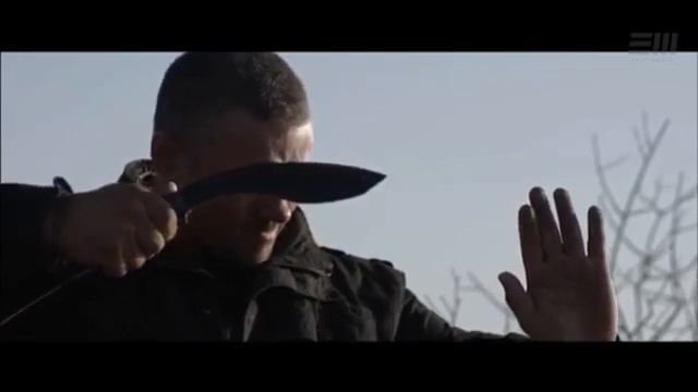 кремень -это камень, в котором заключен огонь и острота лезвия.его носили древние воины и охотники. смотреть онлайн