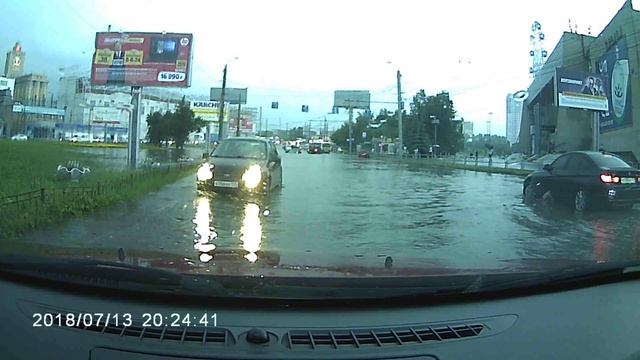 Челябинск поплыл!! Ливнёвок НЕТ!!! 3 видео смотреть онлайн