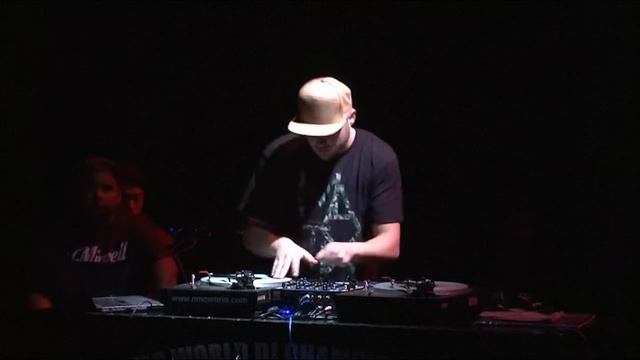 GROOVE SPARKZ (France) - DMC 2014 WORLD FINAL 6MIN category смотреть онлайн