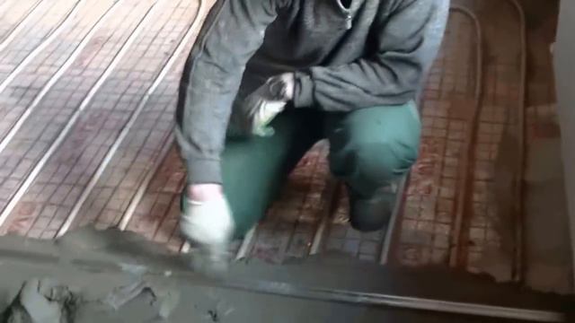 Простой и быстрый способ установить регулируемые маяки для стяжек по прочным основаниям. смотреть онлайн