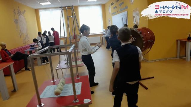 Выездная экспозиция в школу