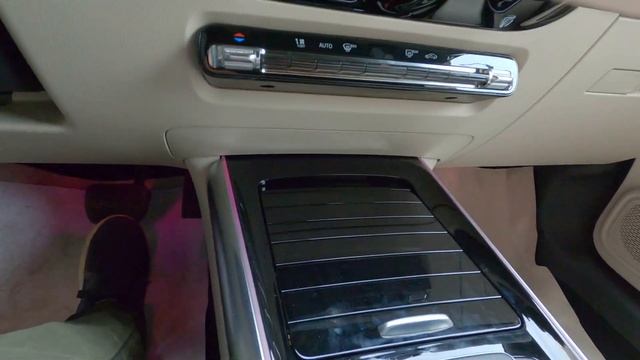 استعراض مواصفات مرسيدس GLA 2022 لون اسود смотреть онлайн