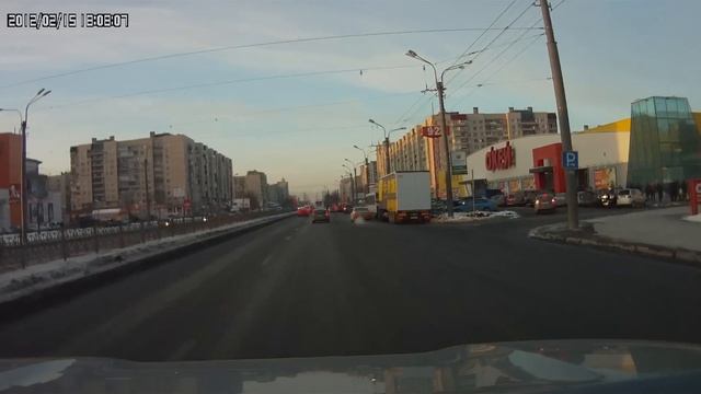 Автомобильный видеорегистратор Eplutus F-600 LHD смотреть онлайн