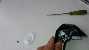 Suzuki Grand Vitara / Removing the Steering Wheel Airbag and Control Buttons