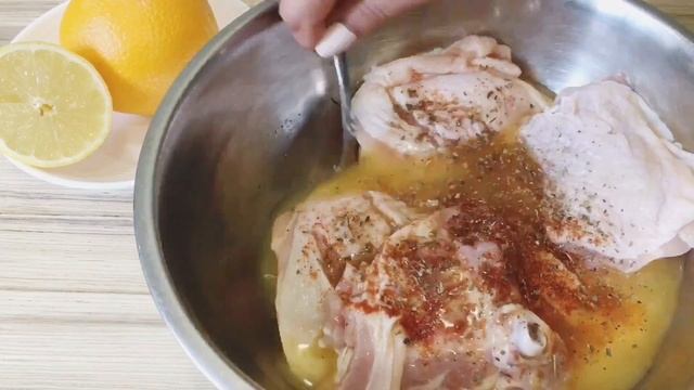 Куриные бедра в духовке с апельсиновым соусом