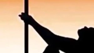 Run from Run DMC feat. Justine Simmons - Praise My DJ's (My Funny Valentine)