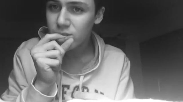 How to put in a Lip ring (One ball click ring) смотреть онлайн