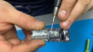 Ремонт личинки двери Mercedes W164