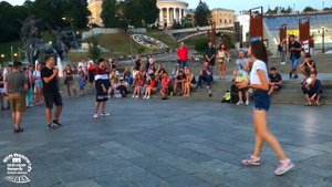 танцы( уличные батлы) на Майдане Независимости.2.9 выпуск #танцы #шоу