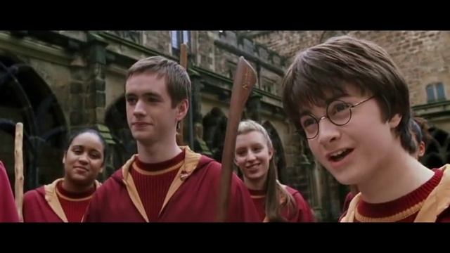 Гарри Поттер и тайная комната (моменты с Оливером Вудом) смотреть онлайн