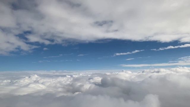 АЕРОПОРТ АНТАЛІЇ ПЕРЕПОВНЕНИЙ ТУРИСТАМИ | ЖАХ В АЕРОПОРТУ ЛЬВОВА НАМ ПОШКОДИЛИ БАГАЖ | 2021 | VLOG смотреть онлайн