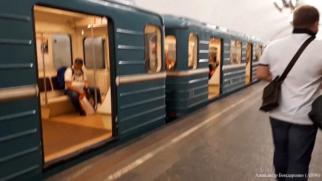 [Ретро-метро]: "Номерной" на станции "Курская" (КЛ)