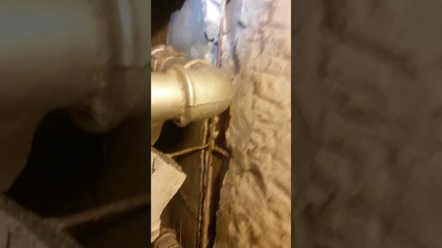 снятие старого прикипевшего полотенцесушителя ч.1 смотреть онлайн