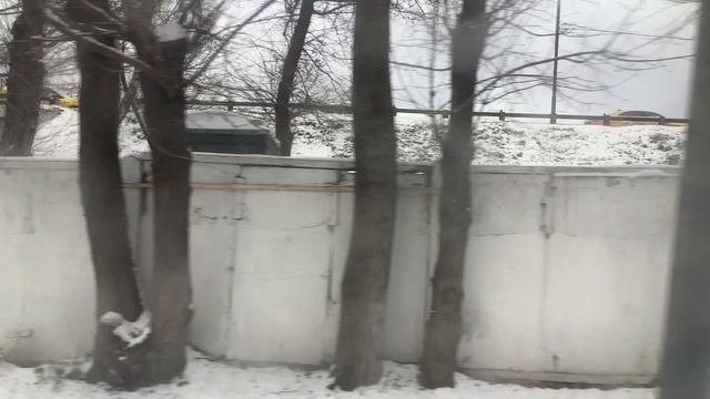 Поездка на автобусе 569 от Саратовской улицы до метро Выхино