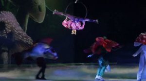 "Детский": "Алиса в Зазеркалье на льду"