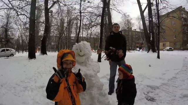 как лепить снеговика с детьми, снежные ангелы, 16.01.2016 смотреть онлайн