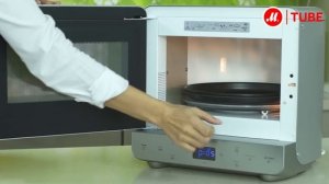 Видеообзор микроволновой печи Whirlpool MAX 38 с экспертом М.Видео