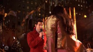 Skylar Astin & Alex Newell - Christmas (87th Annual Christmas in Rockefeller Center / Dec 04, 2019)