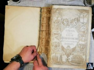 Реставрация книг. Библия 1758г. Восстановление пергаментного перелета.