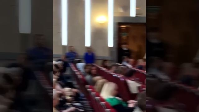 Видео со встречи Андрея Чибиса с жителями в Апатитах. После этого мероприятия в местном ДК на него н