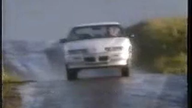 1990 Pontiac Grand Prix TV Commercial AD смотреть онлайн