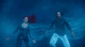 Момент из фильма Аквамен (2018). Аквамен и Мера спасаются от падших. Путешествие к центру Земли