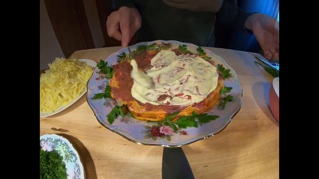 Салат "Грибная корзина" - очень вкусно и просто.