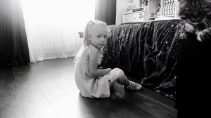 Лера и история на Хэлоуин про монстра под кроватью