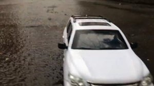 Крутой Лексус 570 на пульте за 1299 руб.! Гоним по снегу и бездорожью!